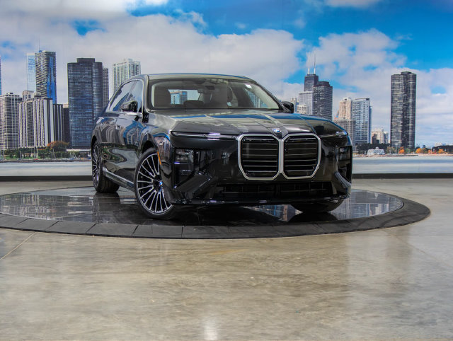 Used 2027 BMW 740i xDrive w/ Premium Package AWD/4WD image 1