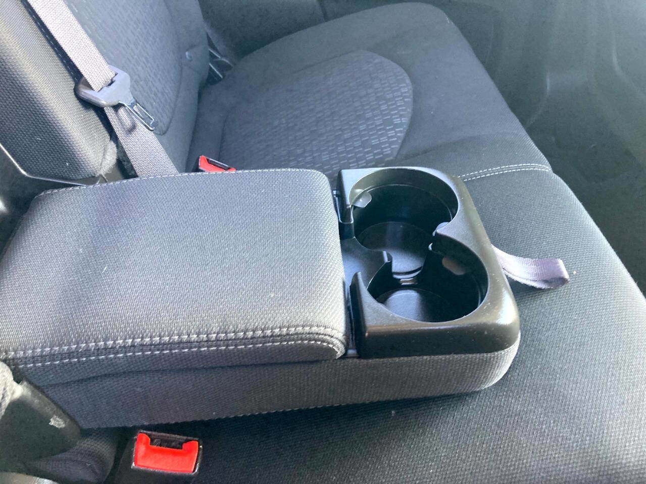 Used 2014 GMC Acadia SLE image 19