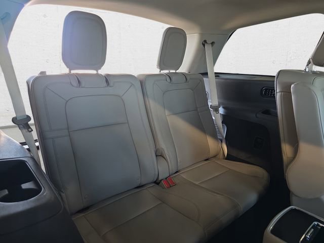 Used 2023 Lincoln Aviator Reserve w/ Equipment Group 201A AWD/4WD image 12