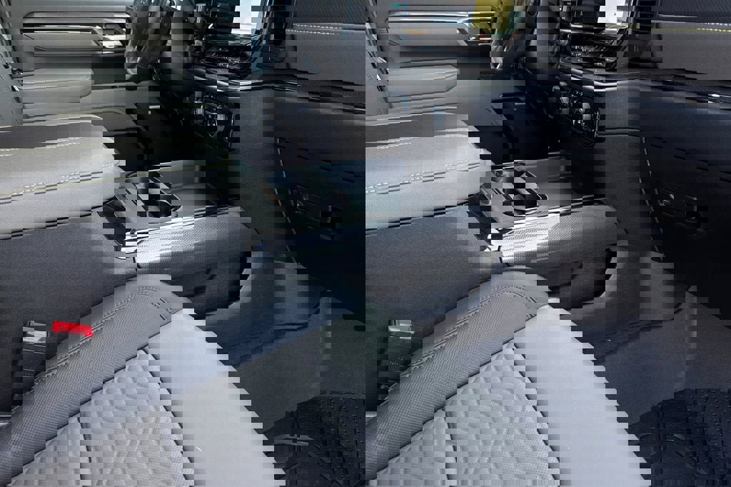 New 2026 Chevrolet Silverado 2500 ZR2 image 15