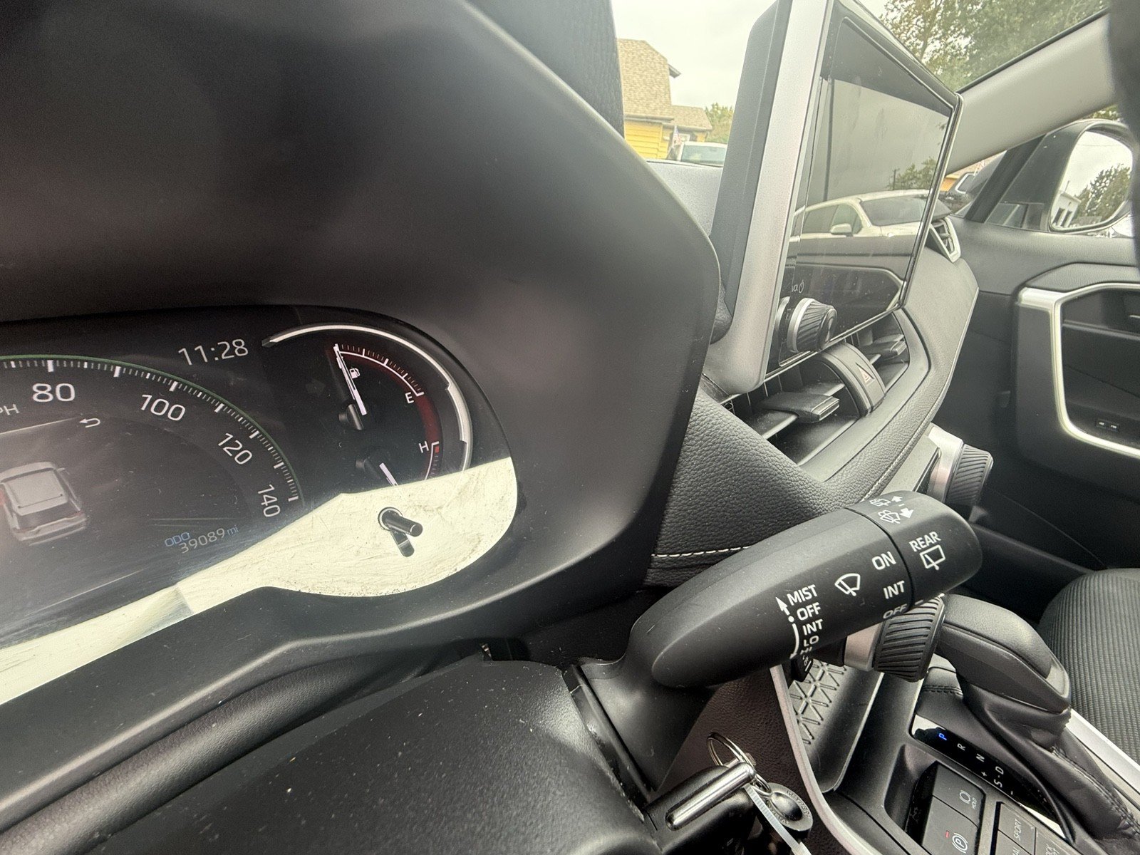 Used 2025 Toyota RAV4 LE AWD/4WD image 21
