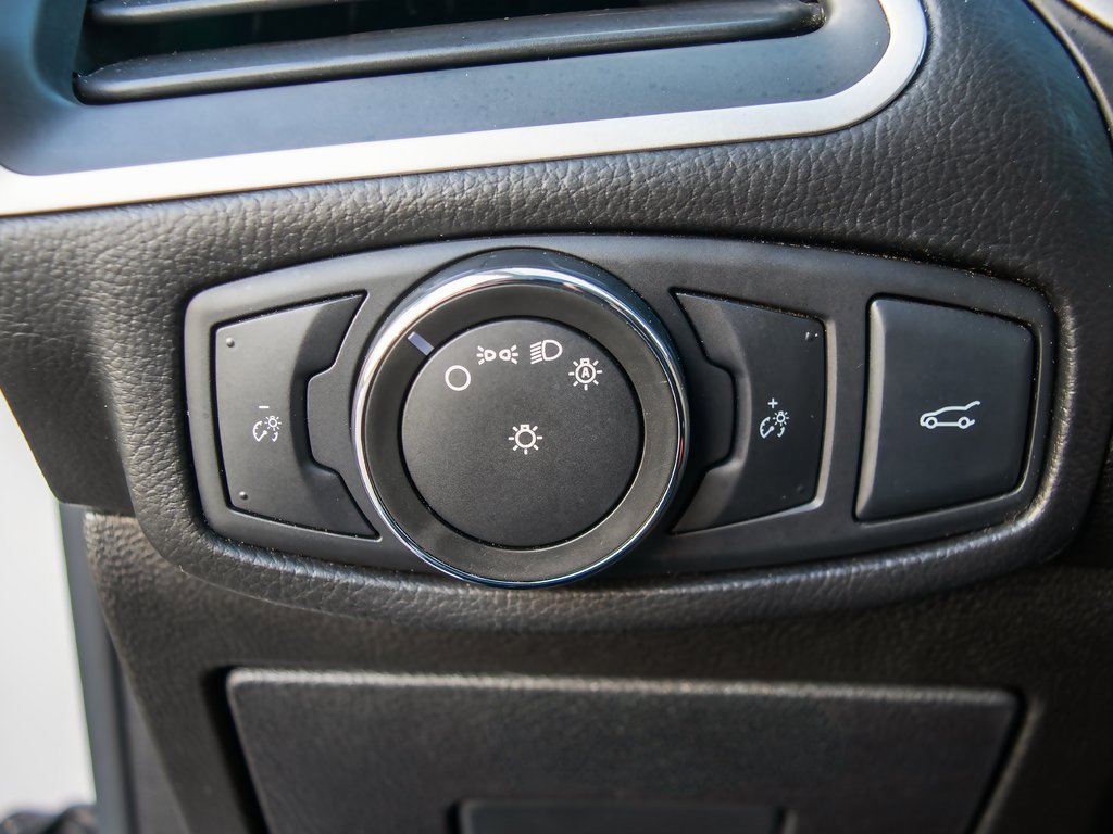 Used 2016 Ford Edge SEL w/ Equipment Group 201A image 30