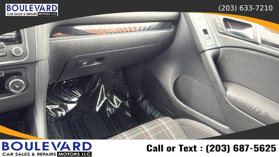 Used 2013 Volkswagen Golf 4-Door FWD image 13