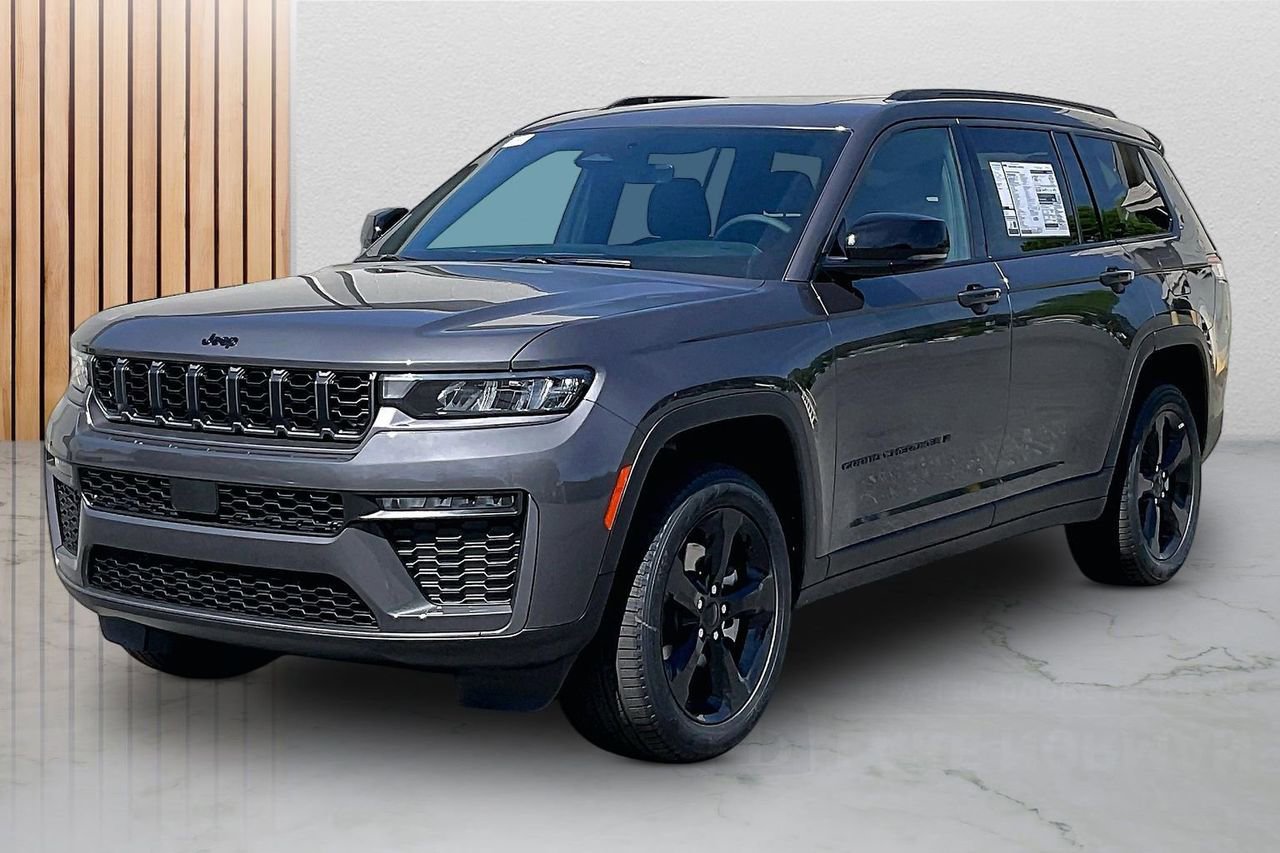 New 2026 Jeep Grand Cherokee L Limited AWD/4WD image 4