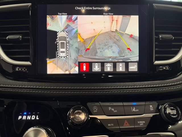 New 2027 Chrysler Pacifica Limited AWD/4WD image 18