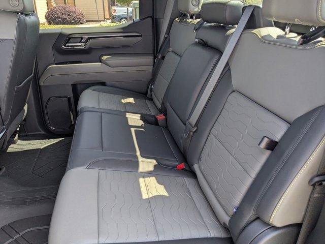 Used 2023 Chevrolet Silverado 1500 ZR2 w/ Technology Package image 14