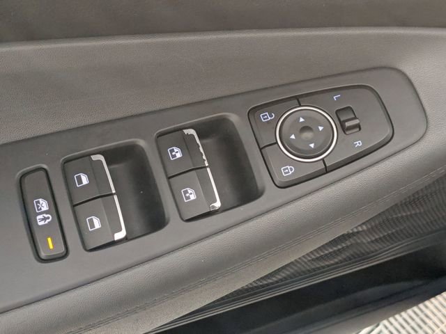 Used 2023 Hyundai Santa Fe SEL image 11
