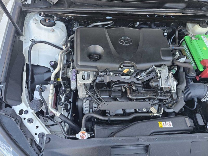 Used 2018 Toyota Camry SE image 38