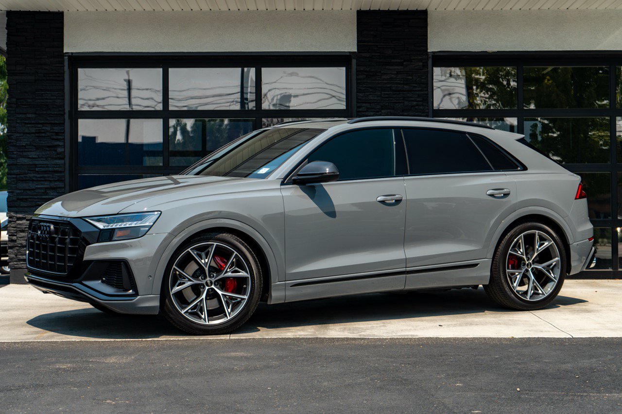 Used 2023 Audi SQ8 Prestige AWD/4WD image 3