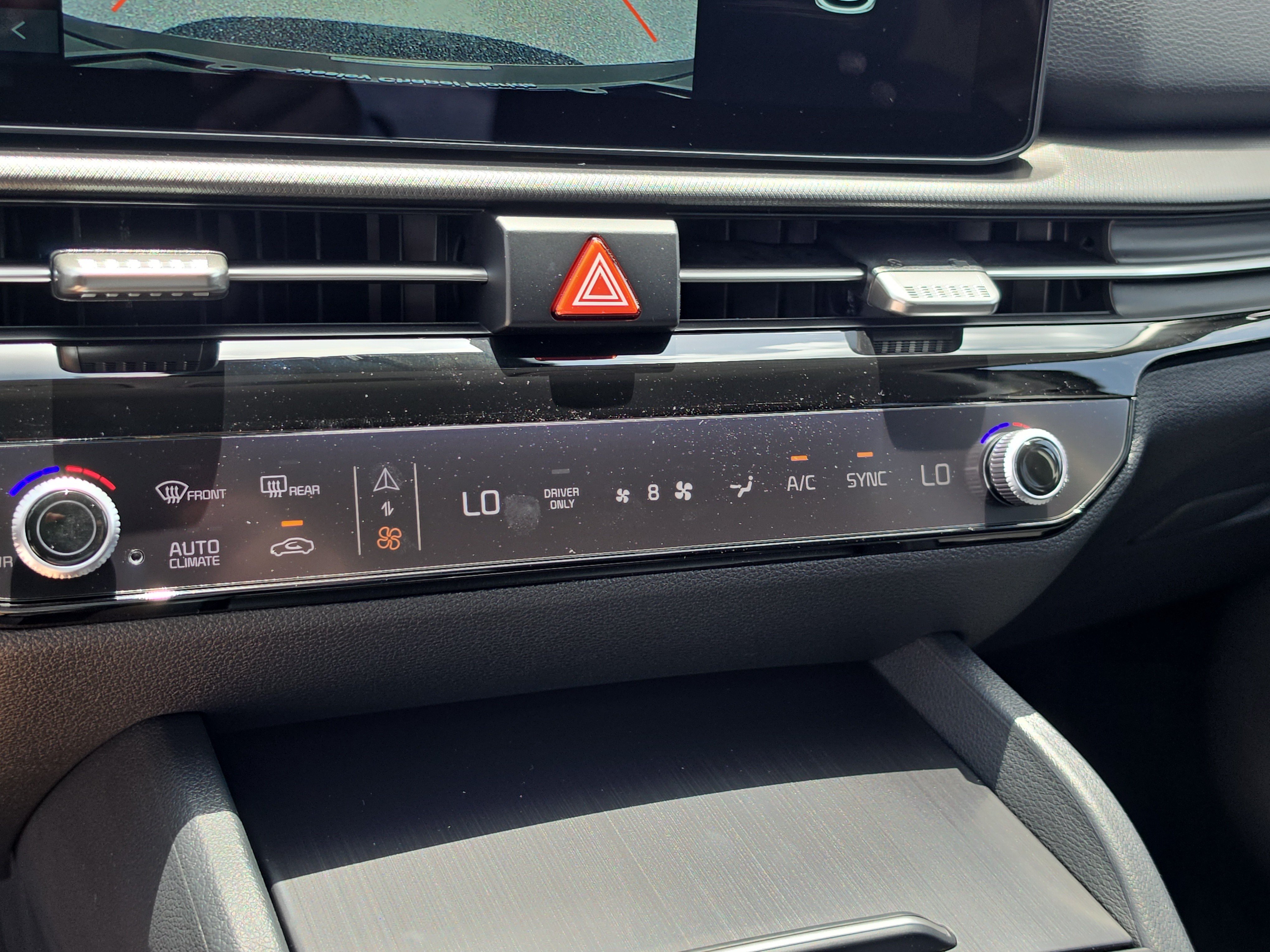 New 2027 Kia Sportage LX FWD image 24