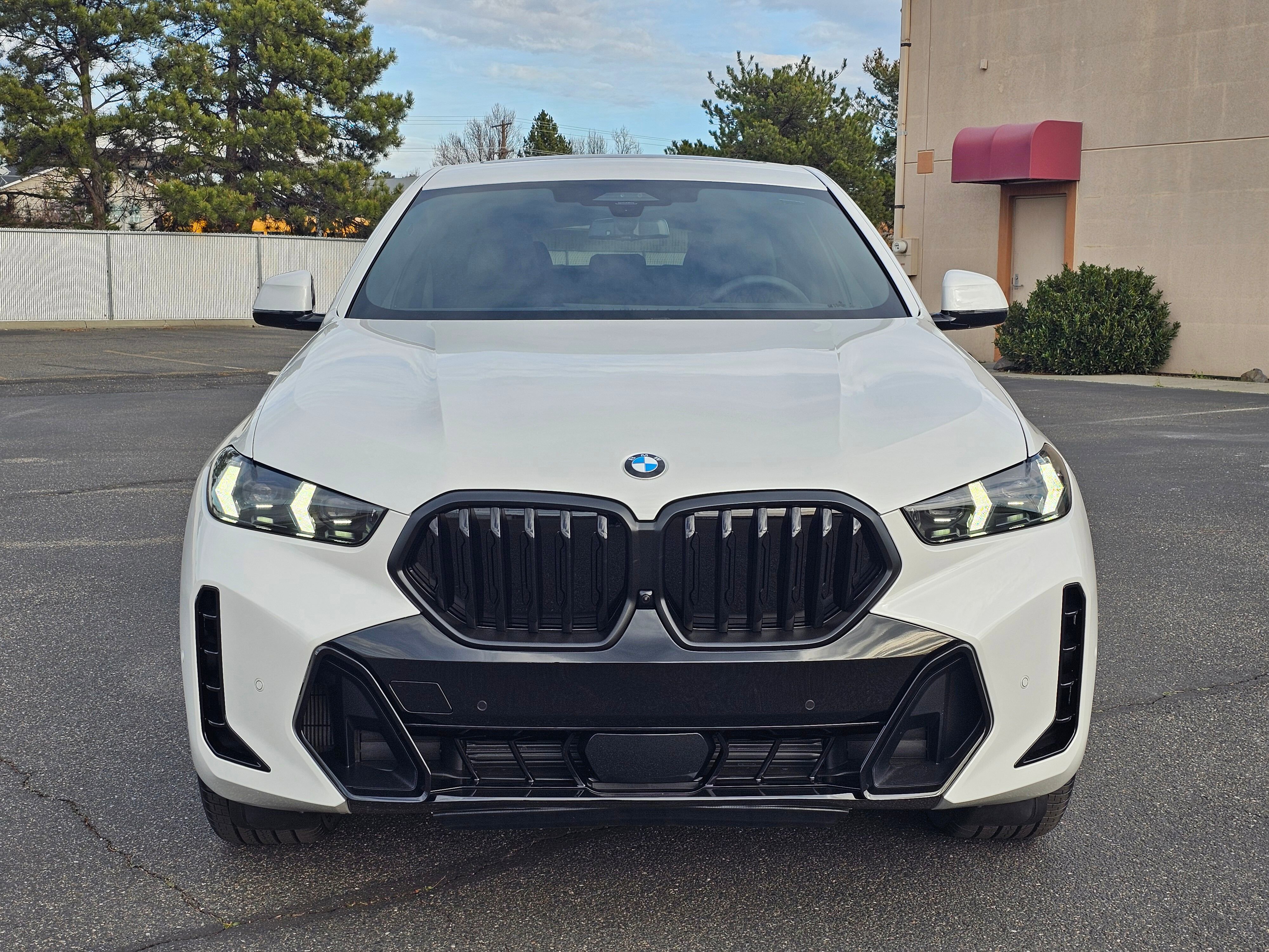 New 2026 BMW X6 xDrive40i w/ Executive Package image 38