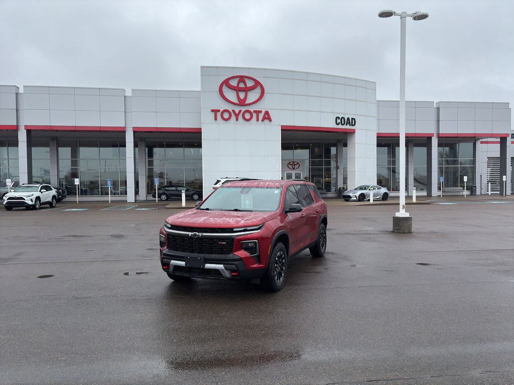 Used 2024 Chevrolet Traverse Z71 w/ Enhanced Driving Package image 8