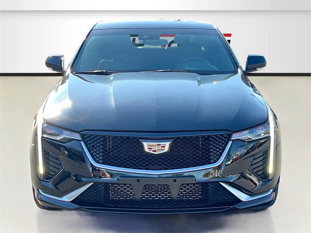 Used 2024 Cadillac CT4 Luxury image 2