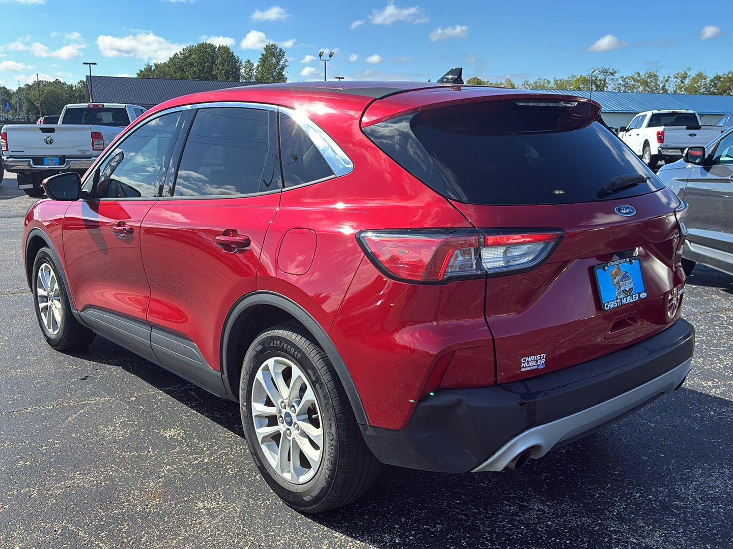 Used 2020 Ford Escape SE FWD image 3