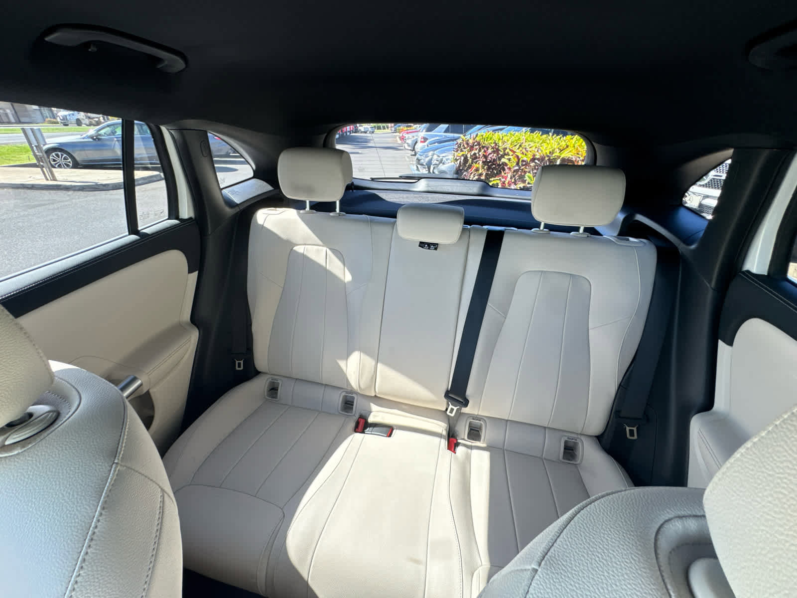 Used 2025 Mercedes-Benz GLA 250 4MATIC image 26