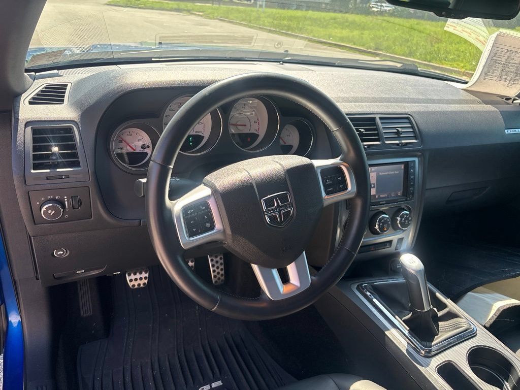 Used 2012 Dodge Challenger R/T RWD image 13