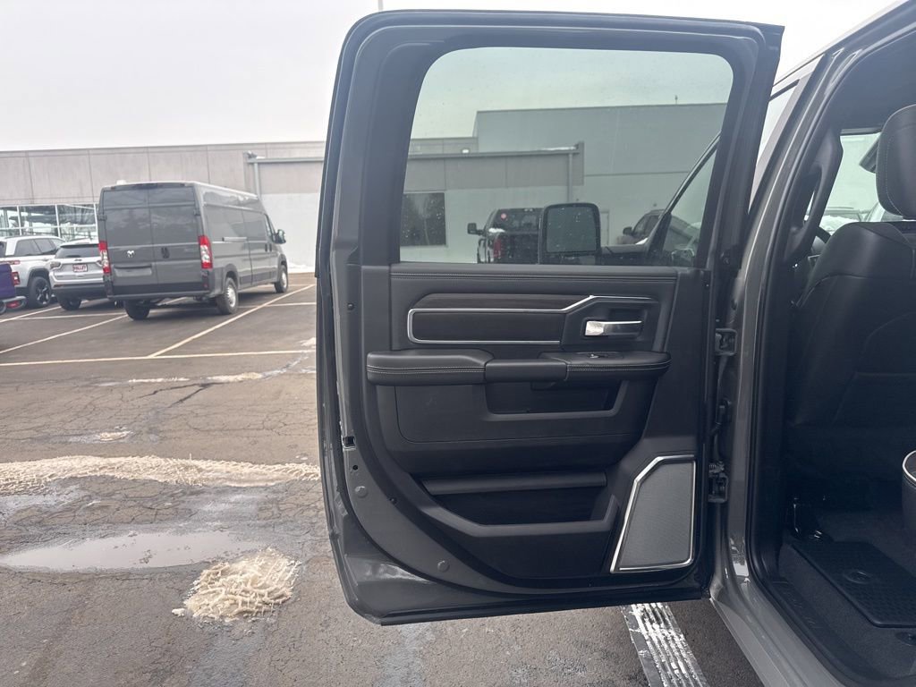 New 2026 RAM 3500 Laramie image 31