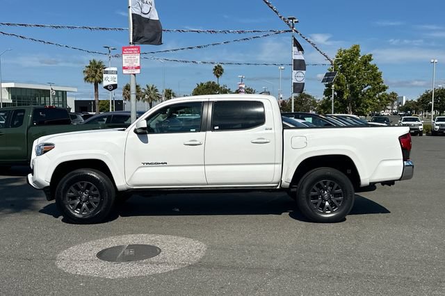Used 2023 Toyota Tacoma SR5 RWD image 7