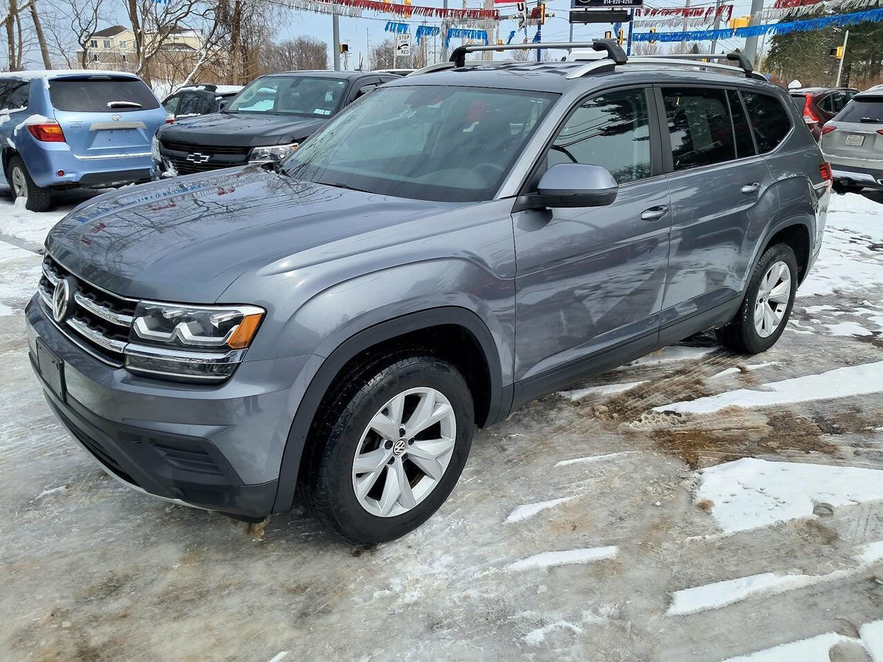 Used 2019 Volkswagen Atlas S w/ Towing Package image 1