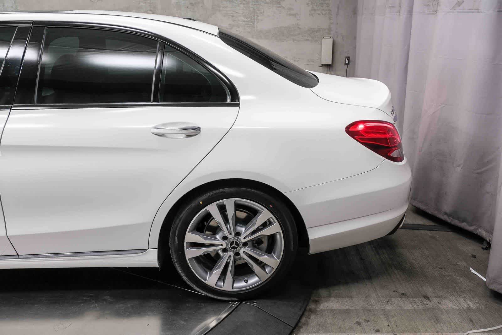 Used 2018 Mercedes-Benz C 300 Sedan image 8