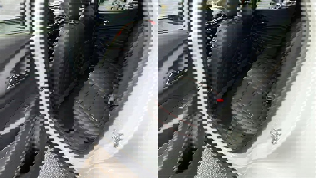 New 2026 Chevrolet Trax RS w/ Driver Confidence Package image 17