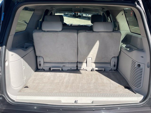 Used 2010 Chevrolet Suburban LT AWD/4WD image 7