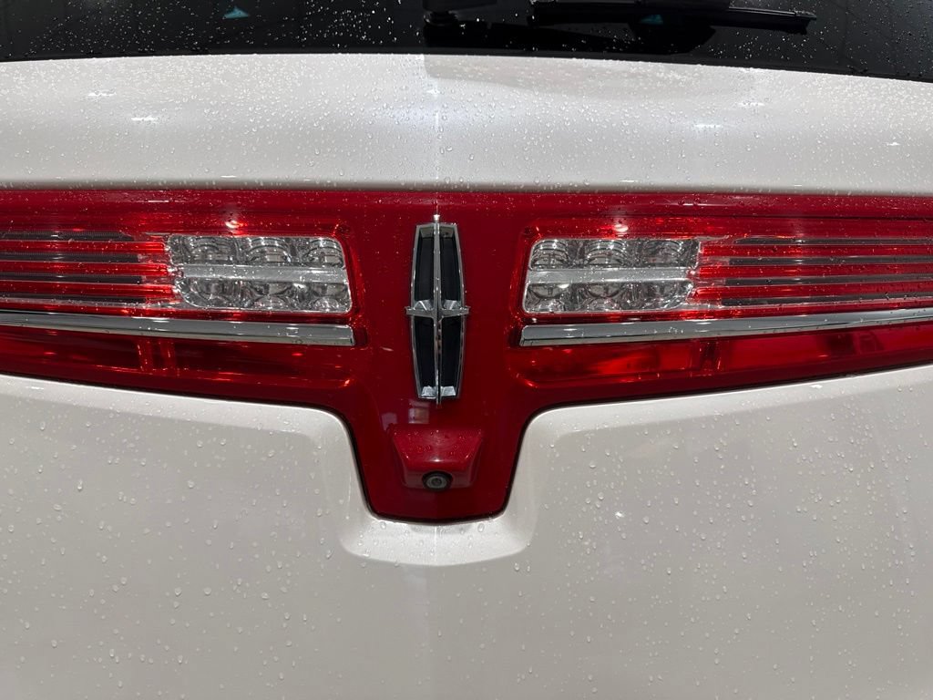Used 2018 Lincoln MKT AWD w/ Technology Package image 9