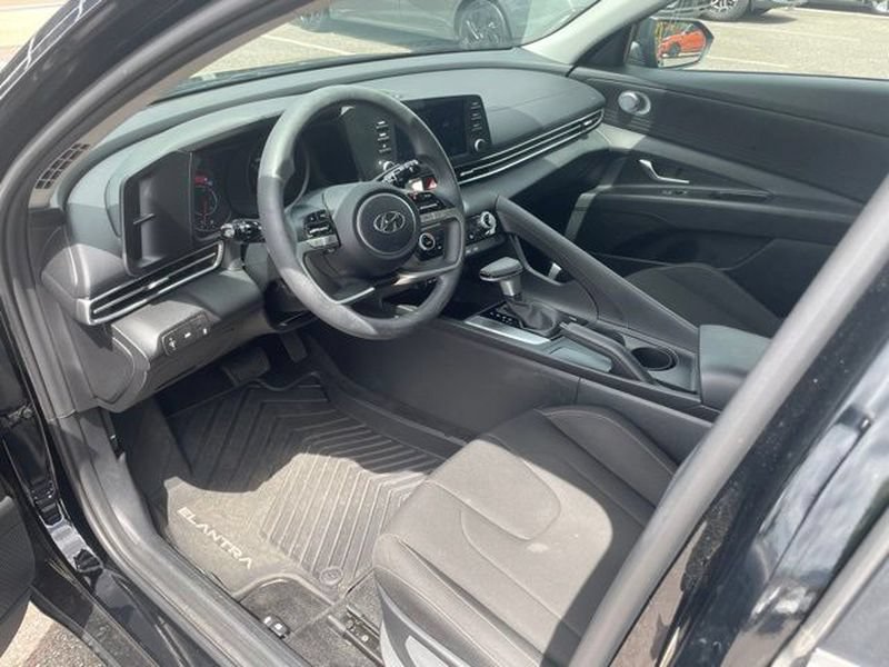 Used 2023 Hyundai Elantra SEL FWD image 14