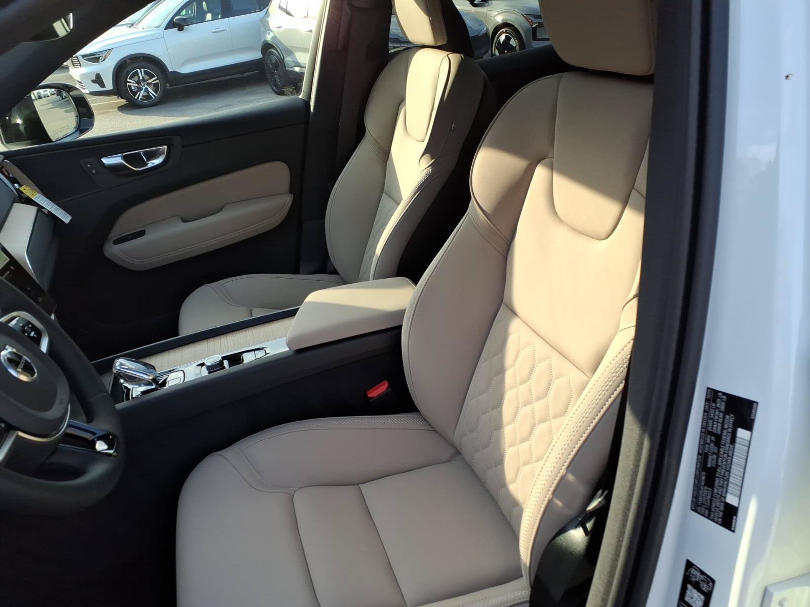 New 2026 Volvo XC60 B5 Core w/ Climate Package AWD/4WD image 15