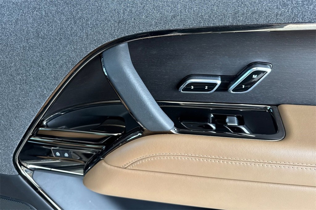 Used 2023 Land Rover Range Rover Sport SE image 21