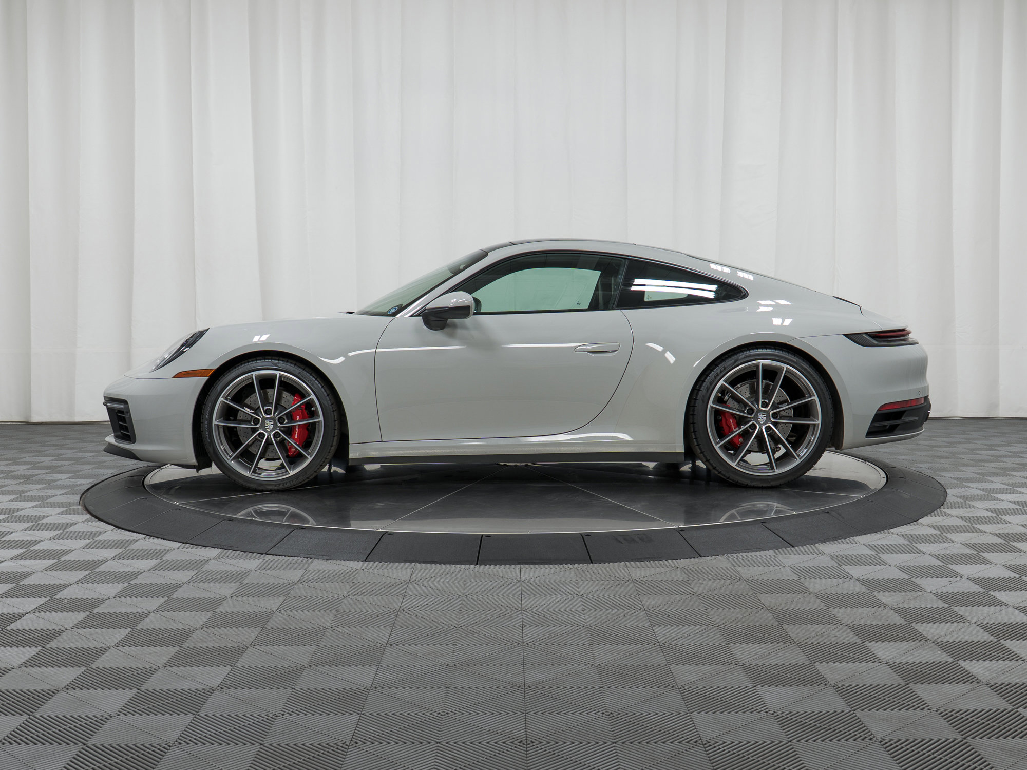 Certified 2020 Porsche 911 Carrera S image 2