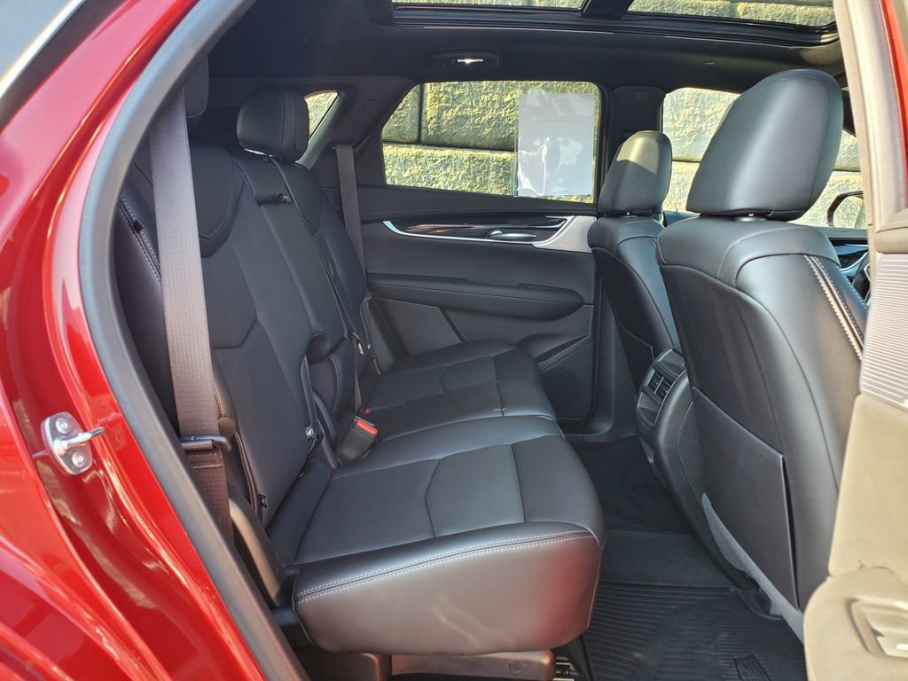 Used 2024 Cadillac XT5 Premium Luxury AWD/4WD image 37