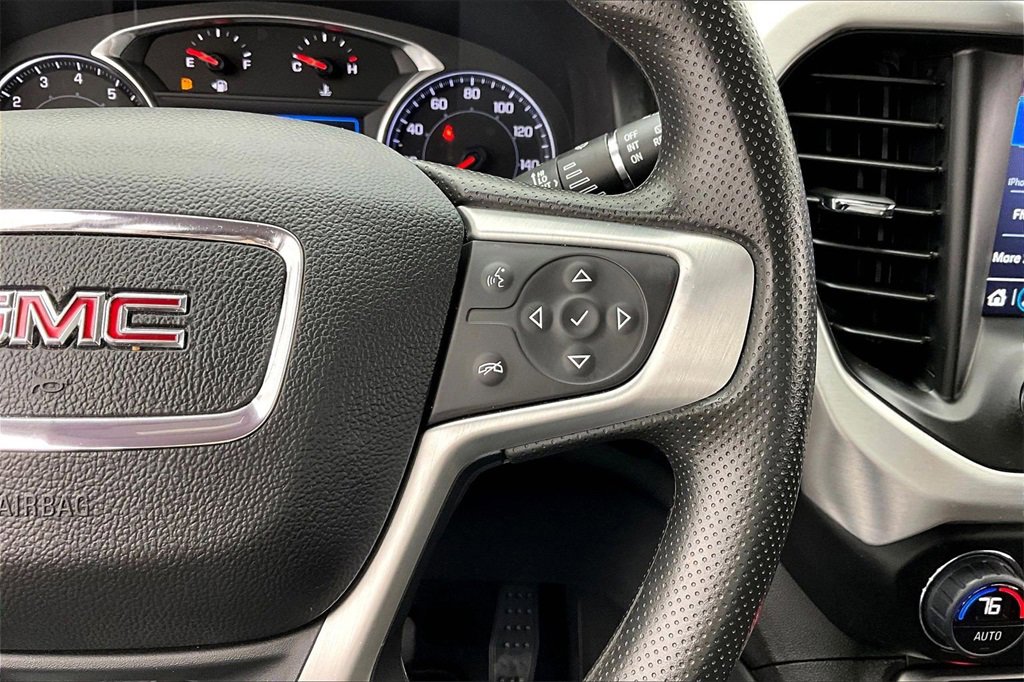Used 2023 GMC Acadia SLE w/ Driver Convenience Package image 19