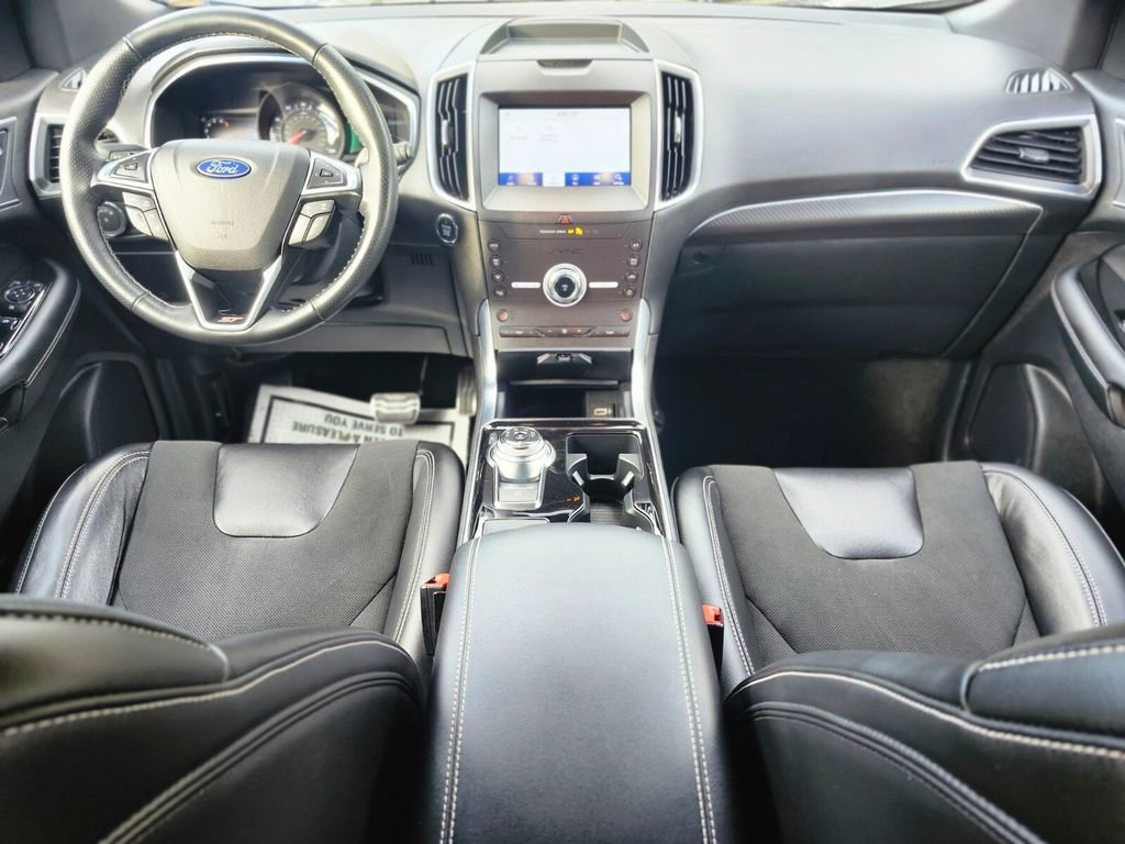 Certified 2020 Ford Edge ST w/ Cold Weather Package image 12