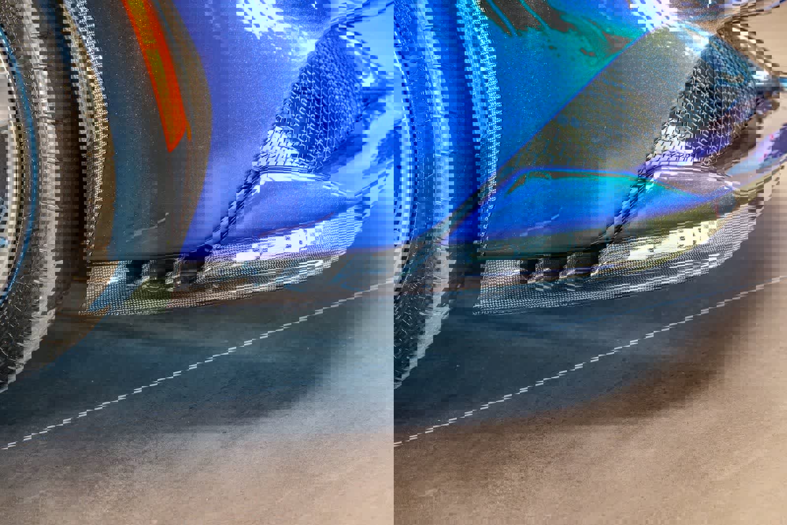 Used 2022 Ferrari SF90 Spider image 23