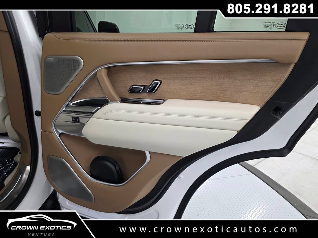 Used 2023 Land Rover Range Rover SV AWD/4WD image 13