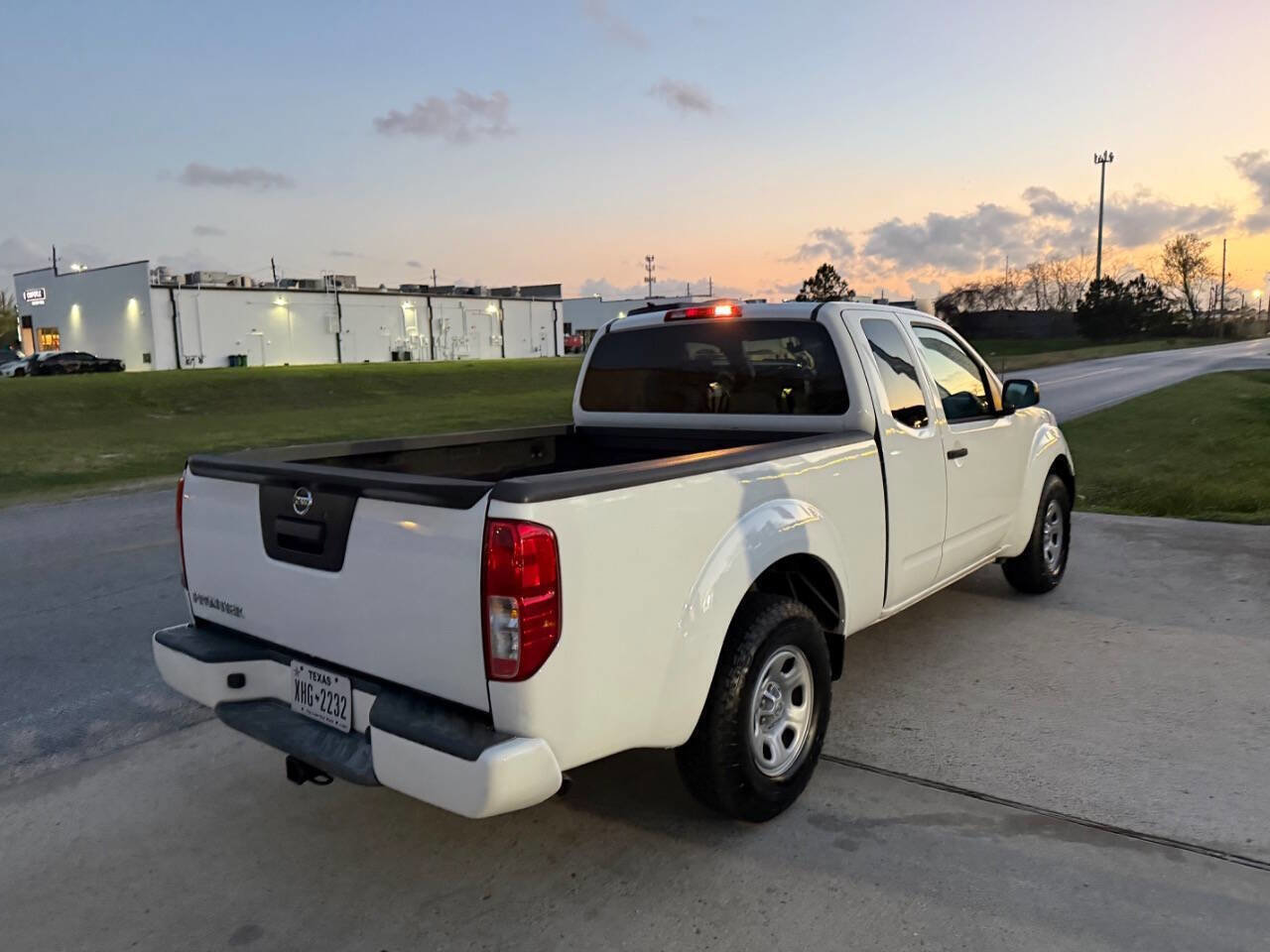 Used 2016 Nissan Frontier S RWD image 7
