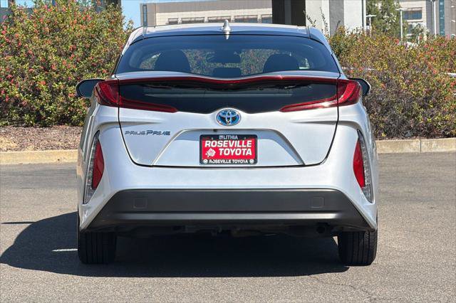 Certified 2021 Toyota Prius Prime LE FWD image 8