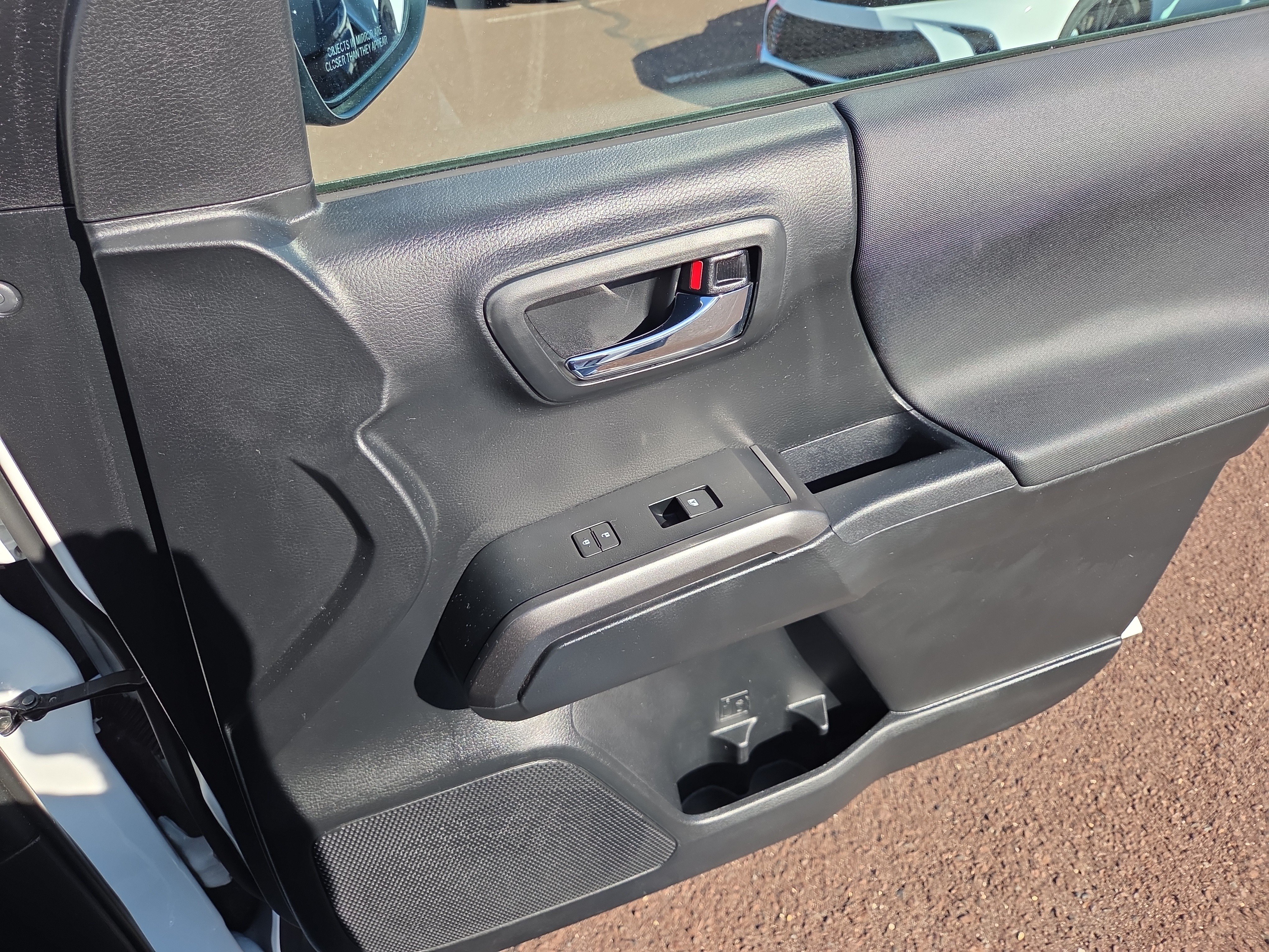 Certified 2019 Toyota Tacoma TRD Sport AWD/4WD image 17