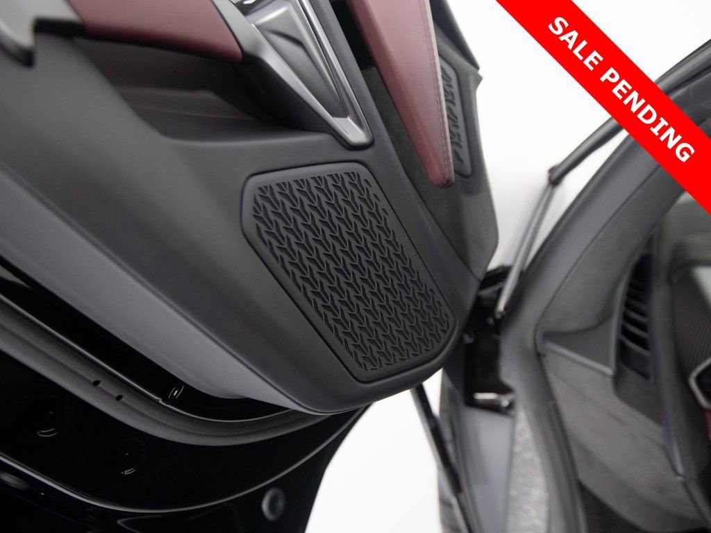 Used 2025 Lamborghini Revuelto image 14