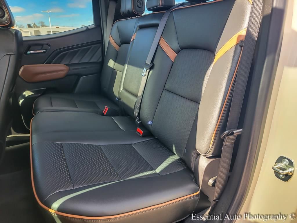 Used 2026 GMC Canyon AT4 w/ Technology Plus Package image 12