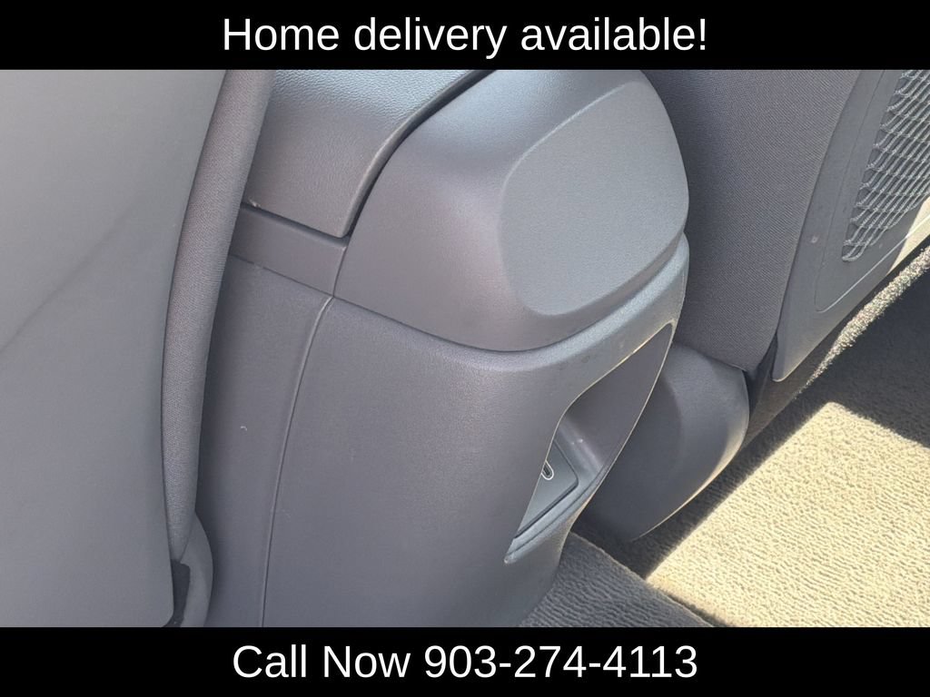 Used 2025 Hyundai Elantra SEL FWD image 11
