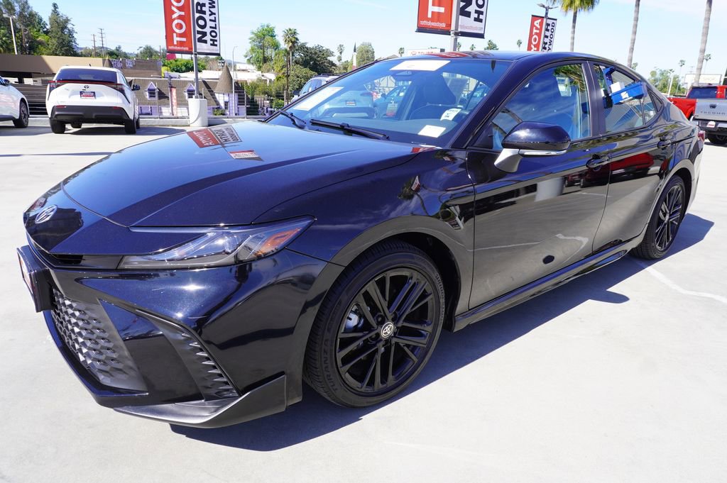 Certified 2025 Toyota Camry SE image 4