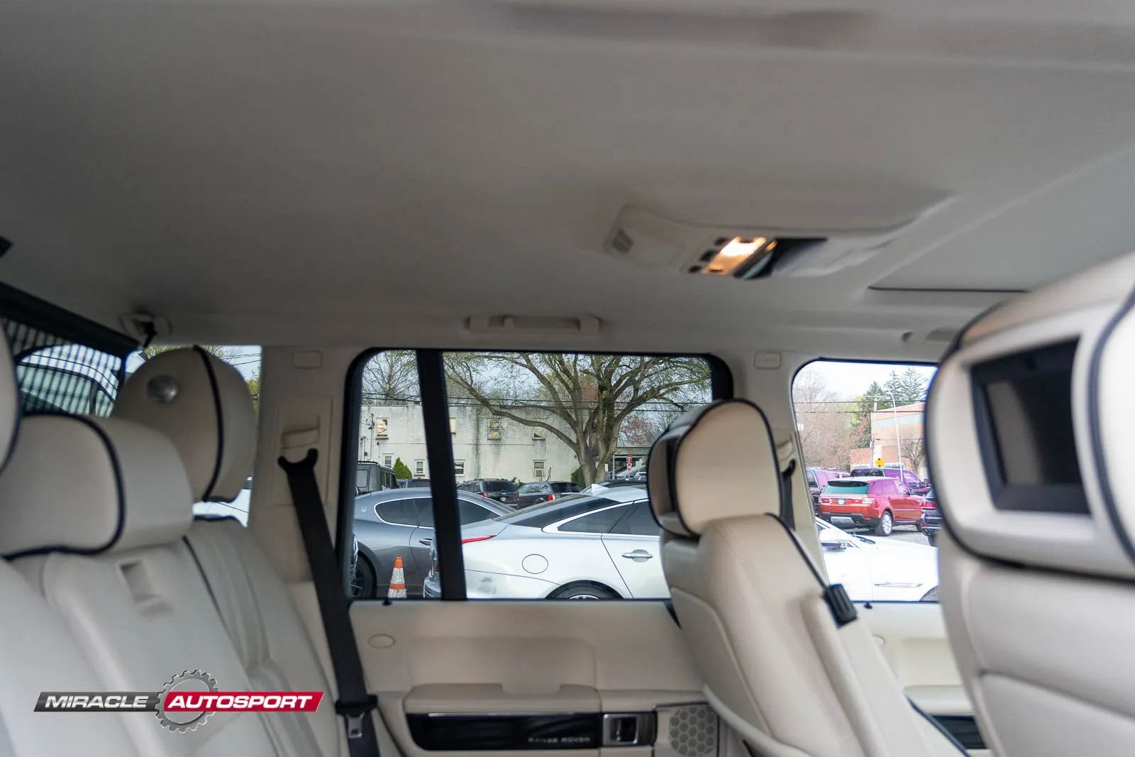 Used 2012 Land Rover Range Rover Supercharged AWD/4WD image 40