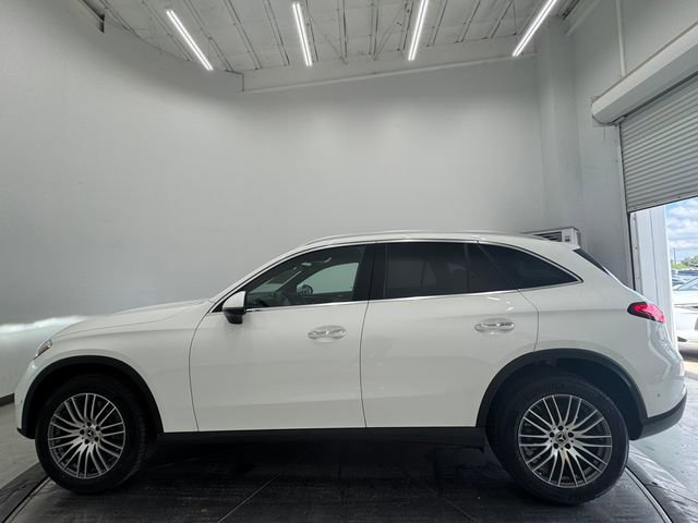 New 2026 Mercedes-Benz GLC 300 image 15