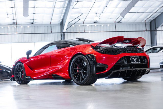 Used 2021 McLaren 765LT RWD image 21