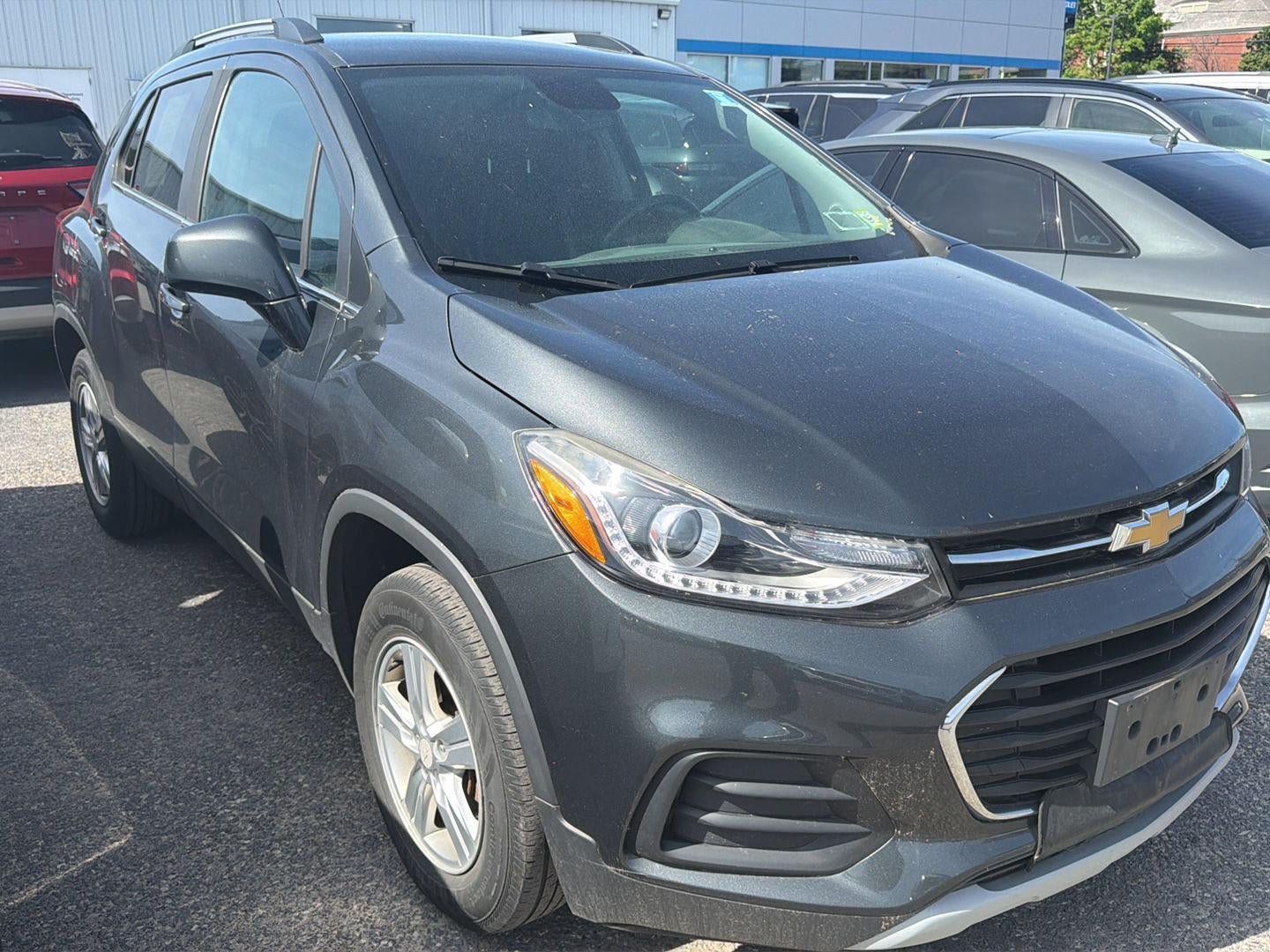 Used 2018 Chevrolet Trax LT w/ LT Convenience Package AWD/4WD image 3