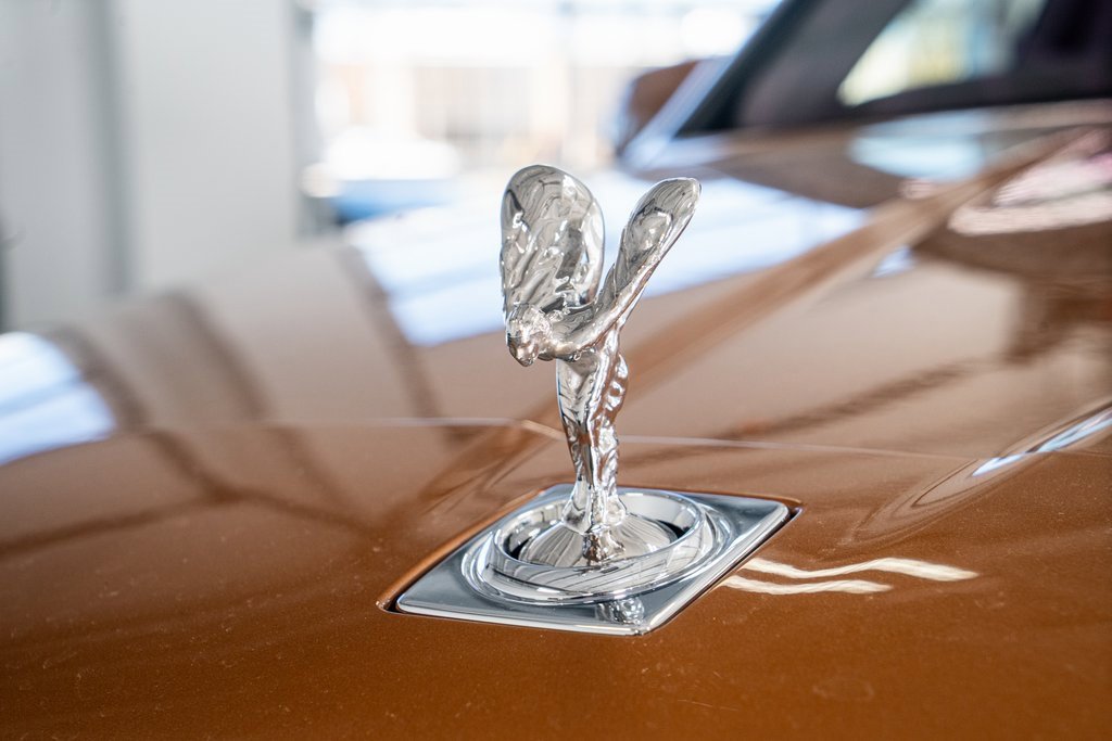 Used 2023 Rolls-Royce Cullinan w/ Cullinan Package image 19