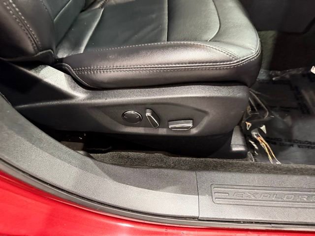 Used 2017 Ford Explorer XLT w/ Equipment Group 202A image 24