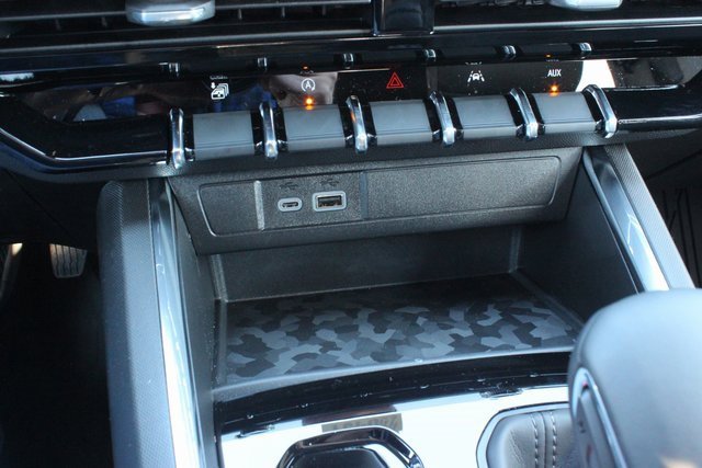 New 2025 GMC Canyon Elevation w/ Convenience Package image 42